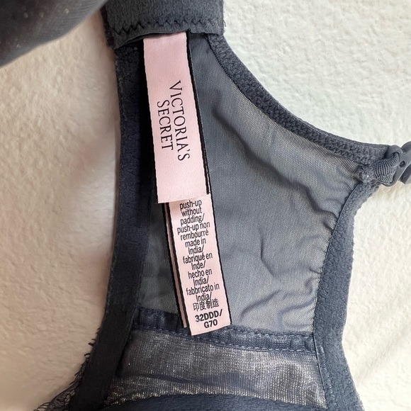 Sexy Shimmery Blue Victoria’s Secret Dream Angels Pushup without padding bra - Picture 7 of 7